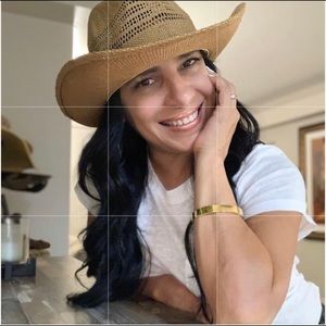 Meet your Posher, Lyssette